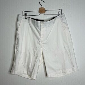 Nike Mens Golf Shorts White Flat Front Dri-Fit Stretch Comfortable Size 38